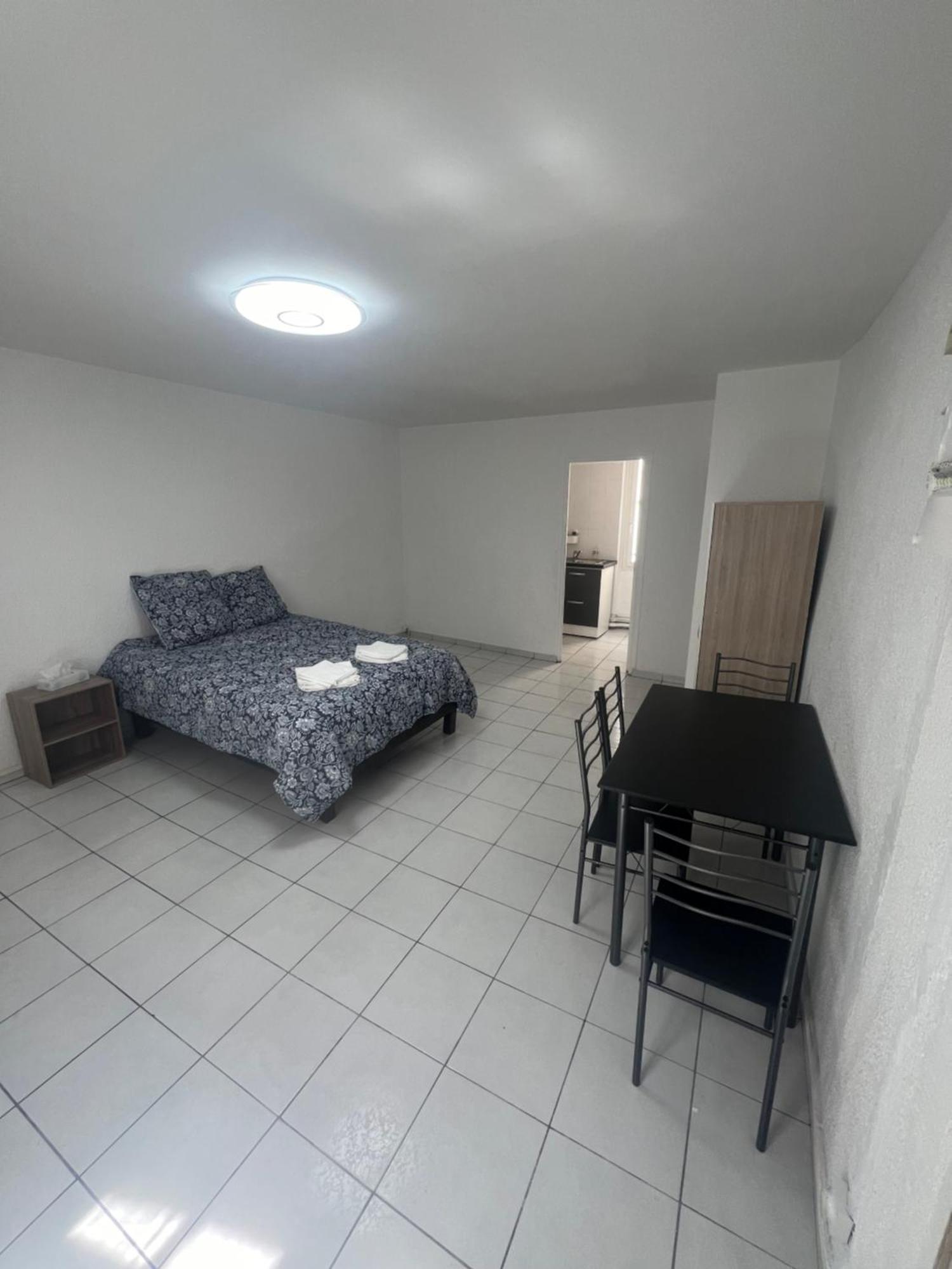 Studio Tapisvert St Charles Canebiere Vieux Port Marsilia Exterior foto
