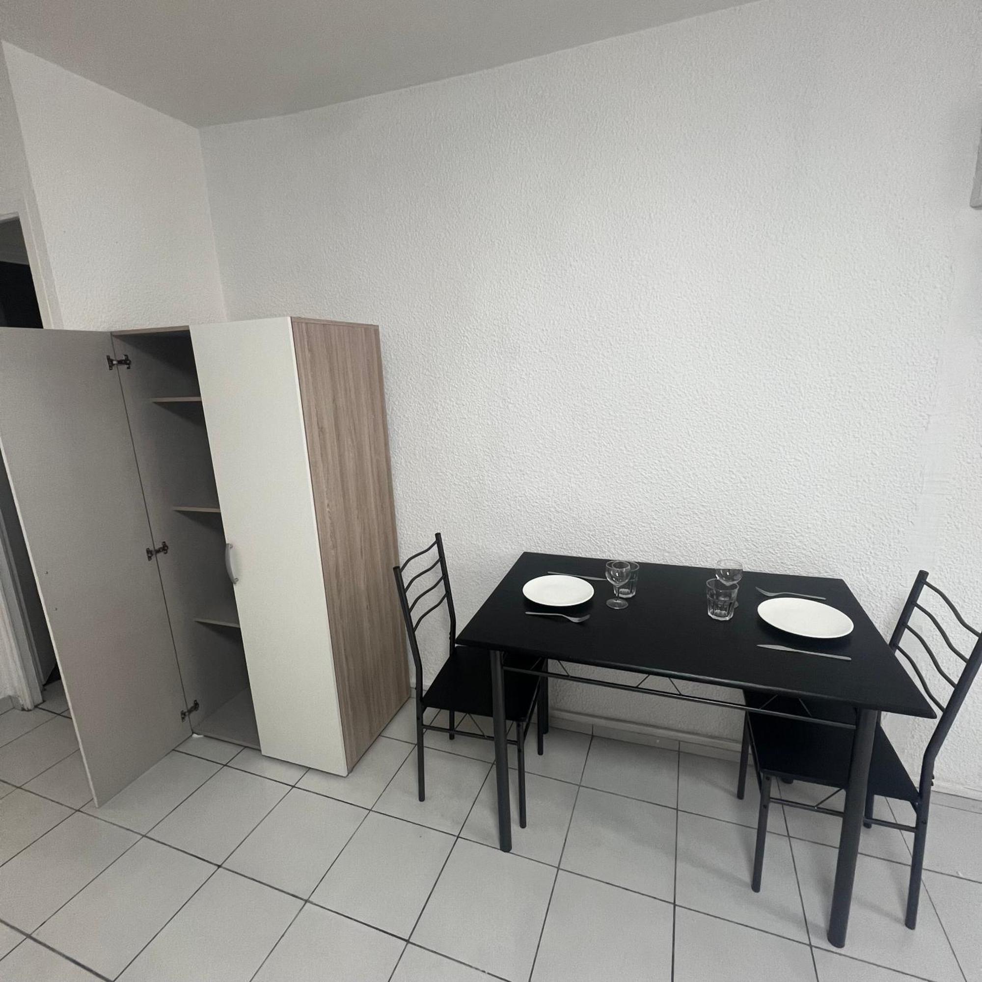 Studio Tapisvert St Charles Canebiere Vieux Port Marsilia Exterior foto